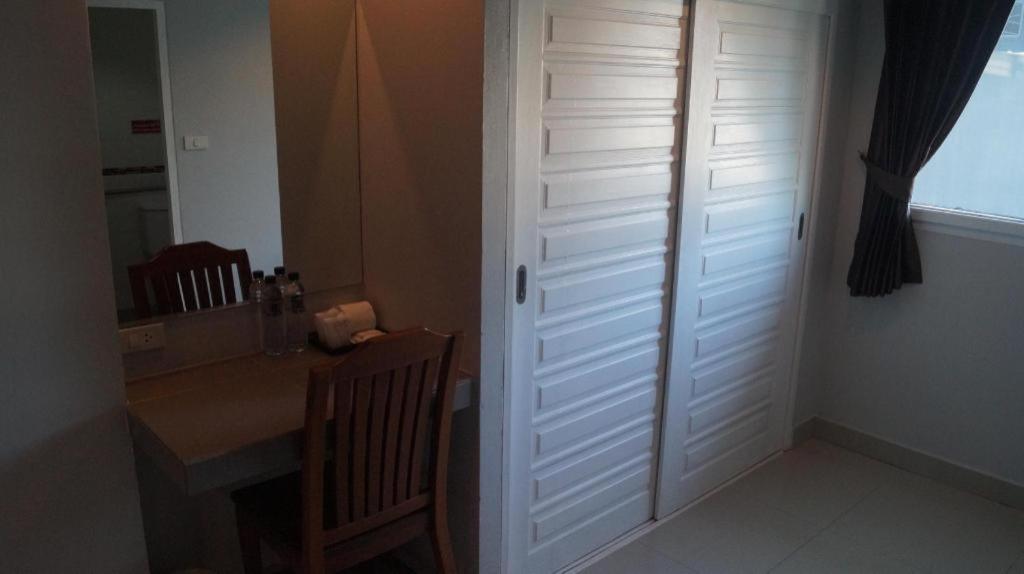 P.F Mansion Otel Chaweng Plajı Dış mekan fotoğraf
